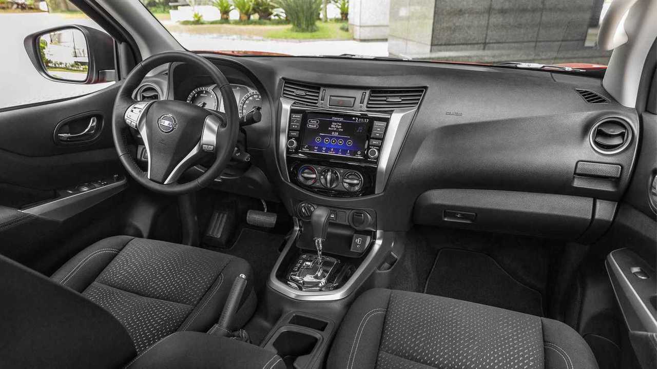 Comparativo: Ford Ranger Storm x Nissan Frontier Attack