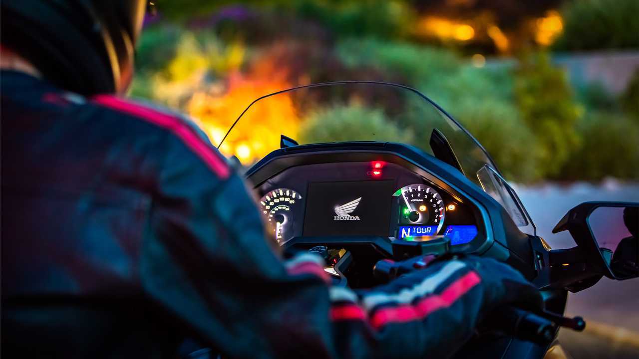 goldwing android auto