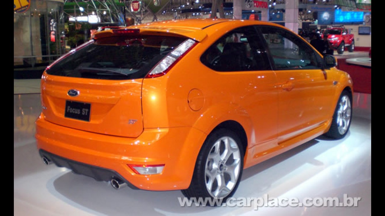 Ford Focus ST é flagrado no Brasil