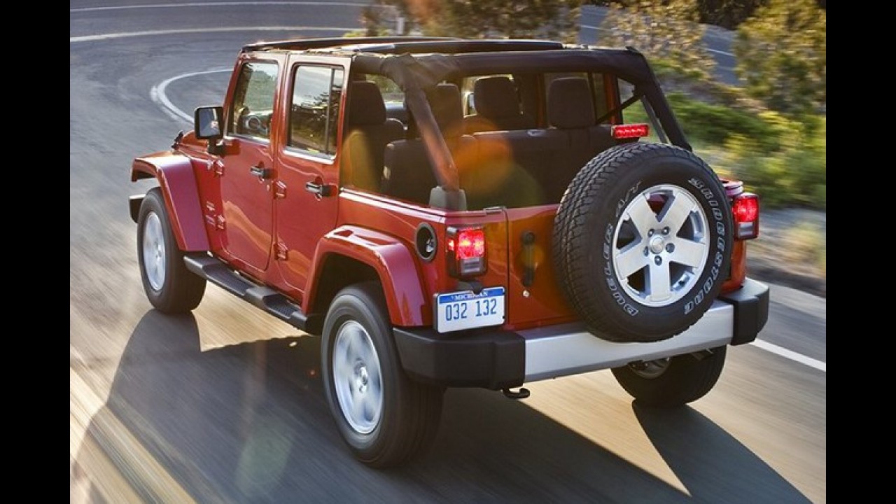 Jeep Wrangler chega à linha 2012 com novo motor V6 Pentastar e câmbio de cinco marchas