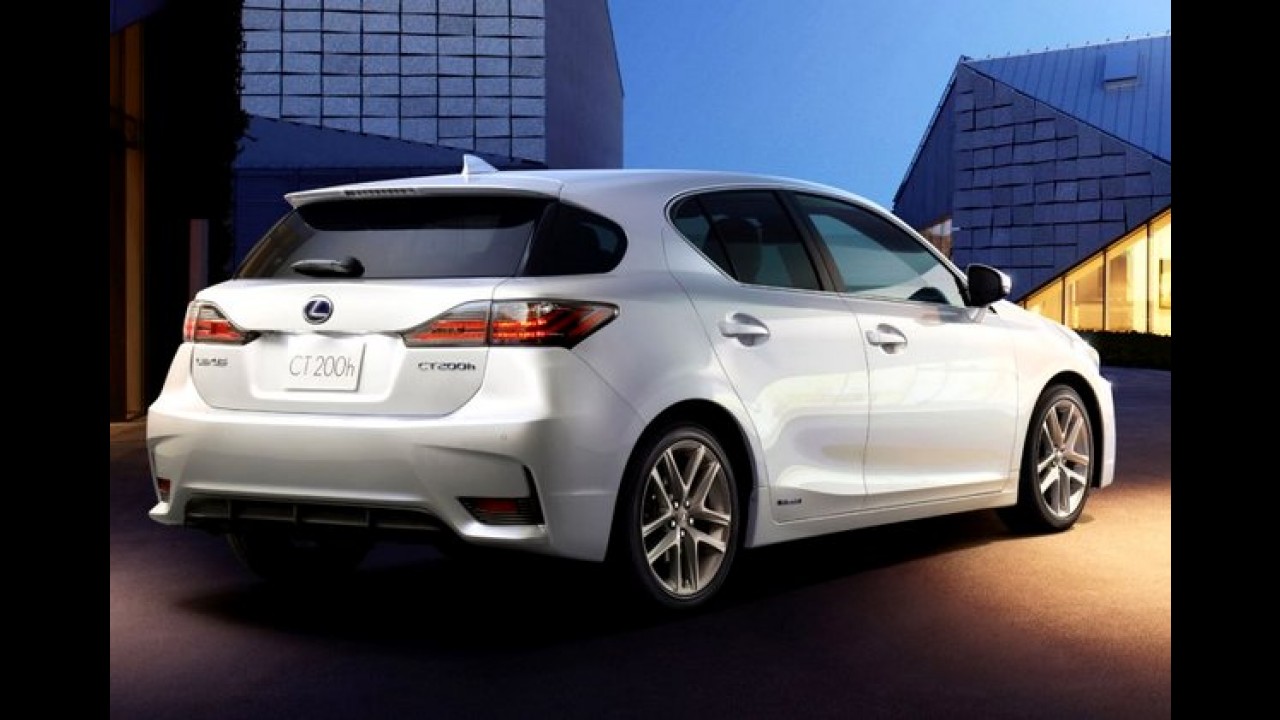 Lexus CT 200h reestilizado tem as primeiras imagens oficiais reveladas