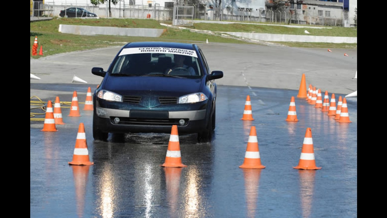 Ainda não comprou presente de natal? Veja 10 sugestões para quem curte carros