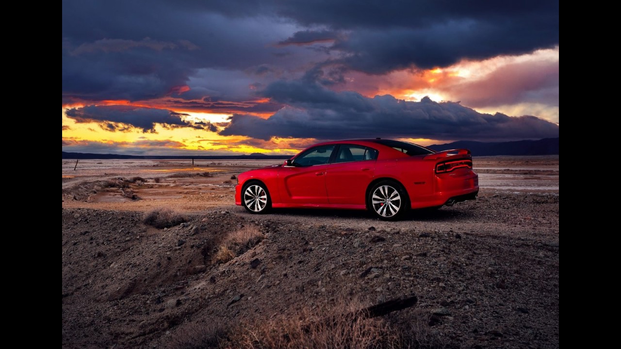 Fotos: Dodge Charger SRT8 2012 ganha novo motor HEMI V8 e visual mais agressivo