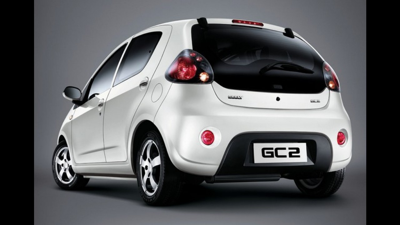 Geely inicia operações no Brasil em janeiro - sedã EC7 será o primeiro a chegar