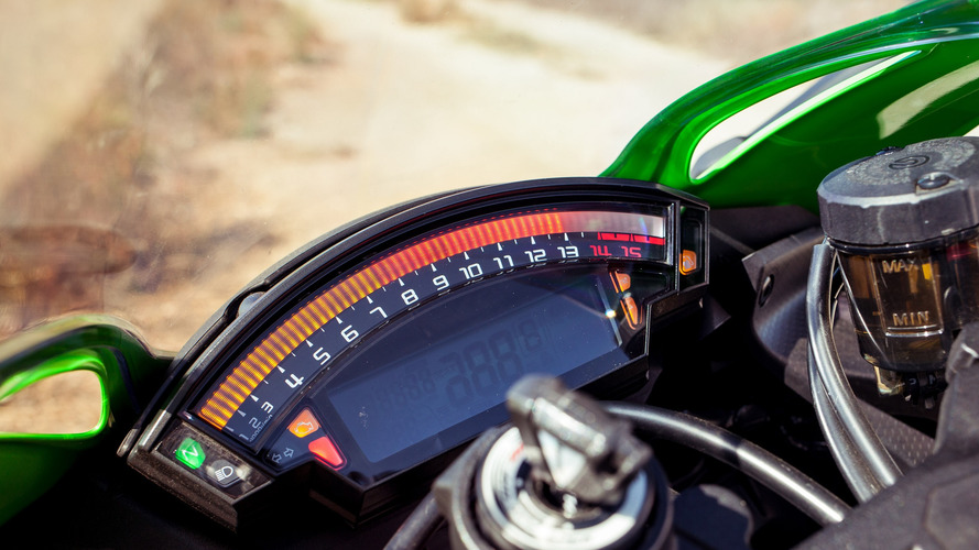 2016 Kawasaki ZX-10R review