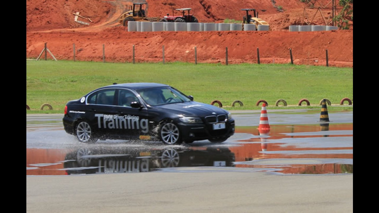 CARPLACE no BMW Driver Training