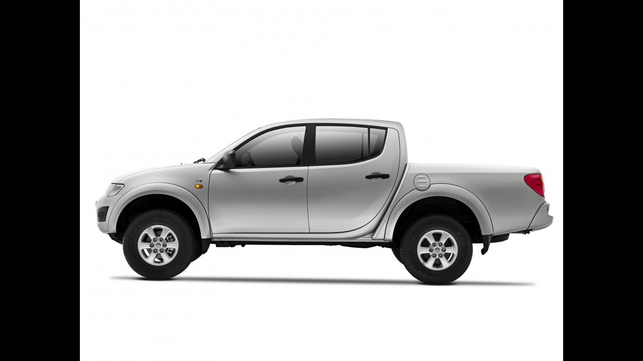 Mitsubishi L200 Triton ganha versão HLS com motor 2.4 Flex e preço de R$ 79.990