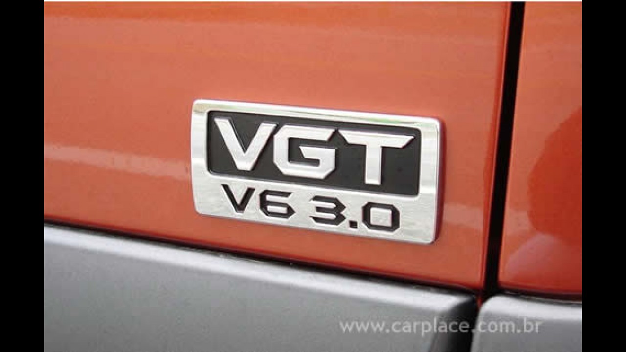 Novas fotos do Kia Borrego 2009 revelam detalhes internos do SUV