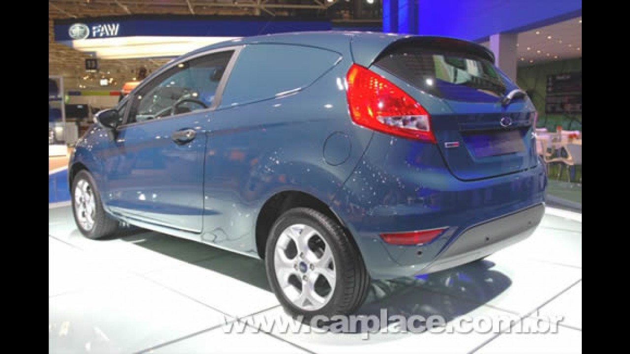 Uso Comercial: Ford lança oficialmente a versão Fiesta Panel Van em Hanover