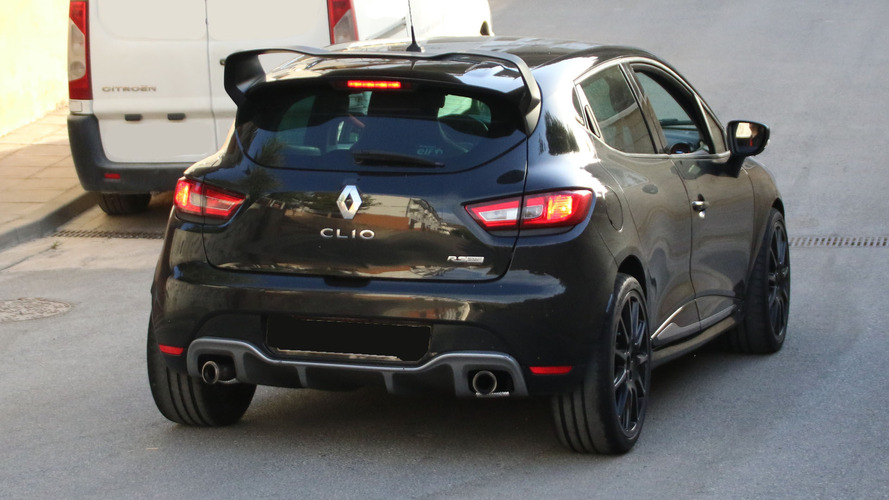 Renault Clio RS 16 Production Spy Pic