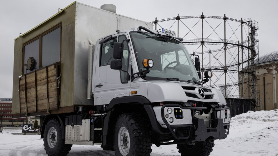 Mercedes-Benz Unimog U 318 food truck