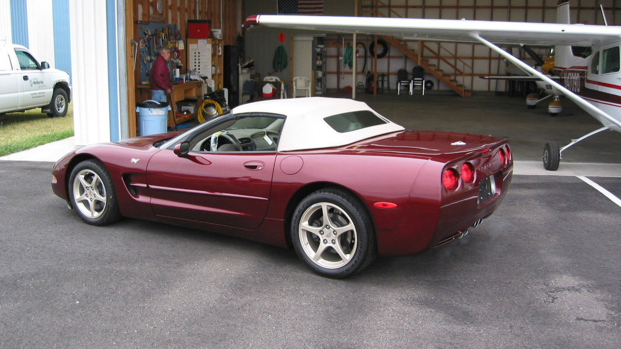 2003 Chevrolet Corvette 50th Anniversary Edition Motor1 Photos 2003 Chevrolet Corvette 50th Anniversary Edition