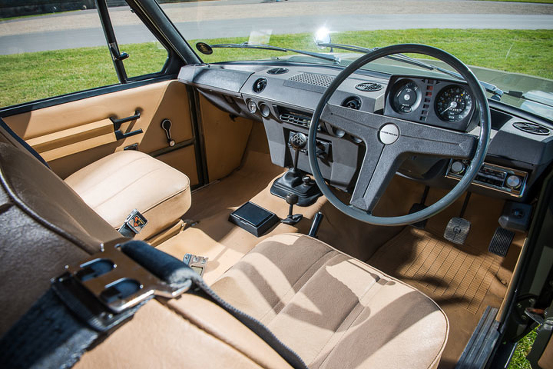 The First Range Rover Ever Built Heads to Auction