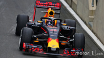 Pierre Gasly, pilote d'essais Red Bull Racing RB12 avec le halo