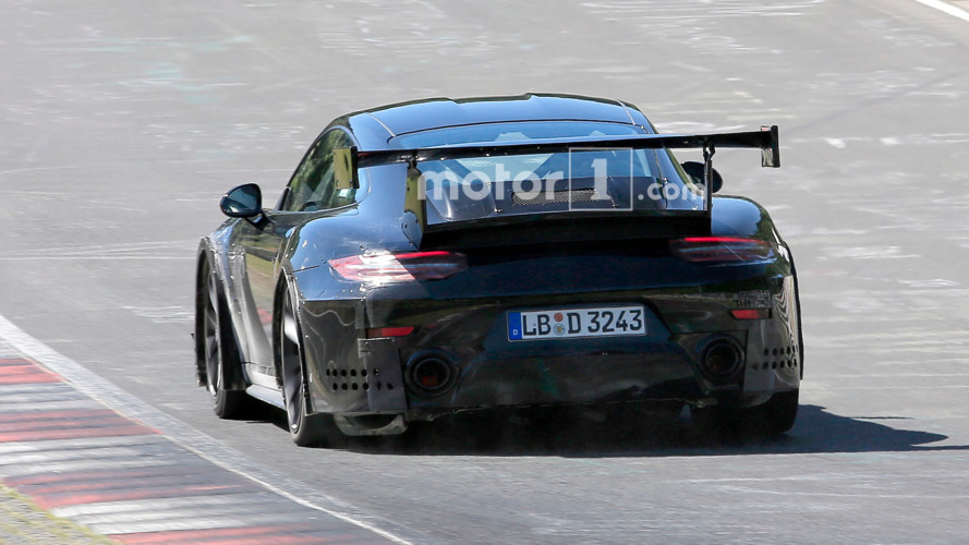 Porsche 911 GT2 Spy Pics
