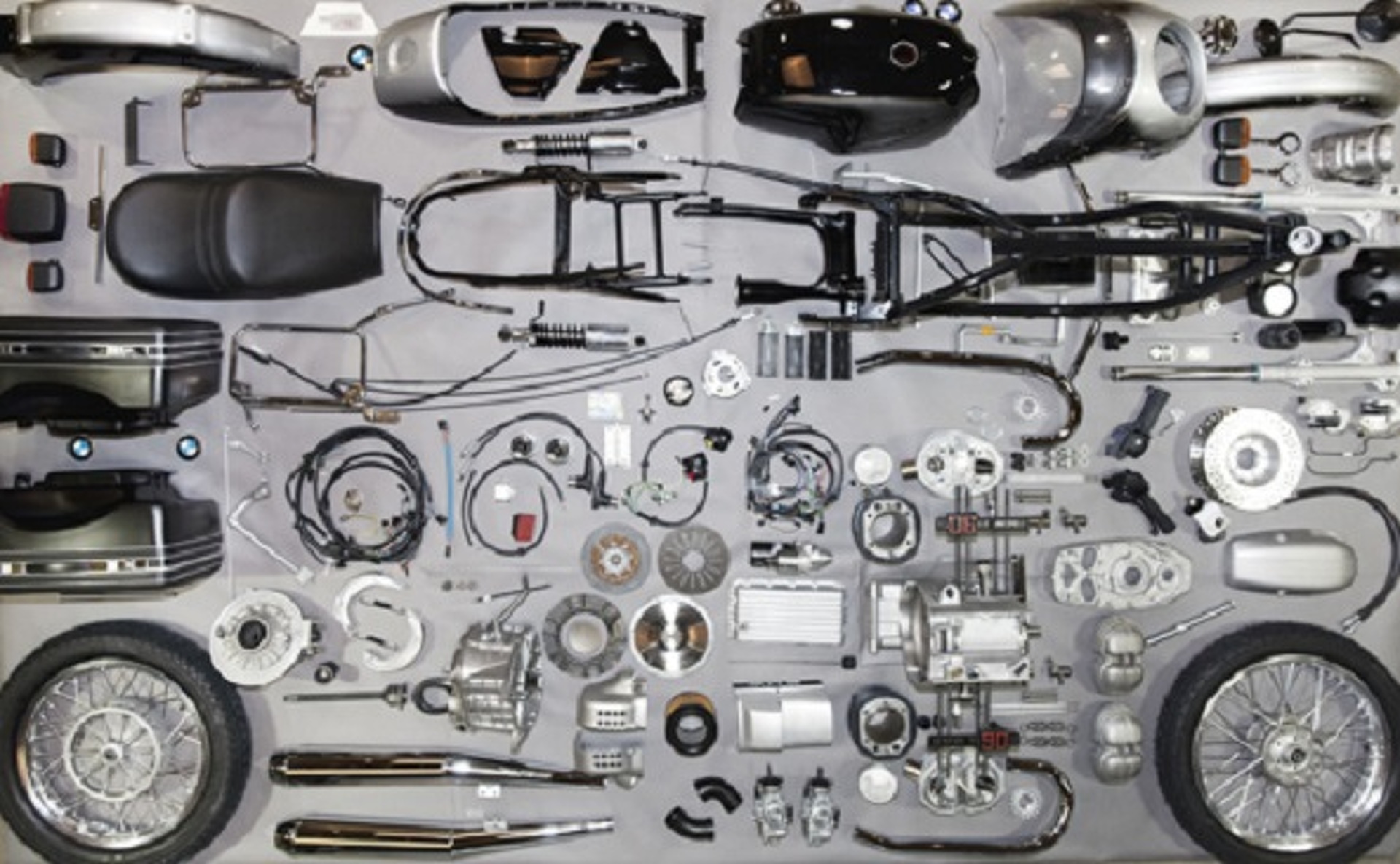 MAX BMW Motorsport Builds a New R90S - Out of a Catalog