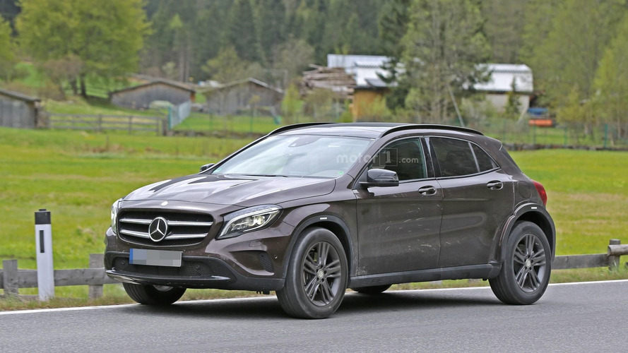 Muhtemel Mercedes GLB Casus Fotoğrafı