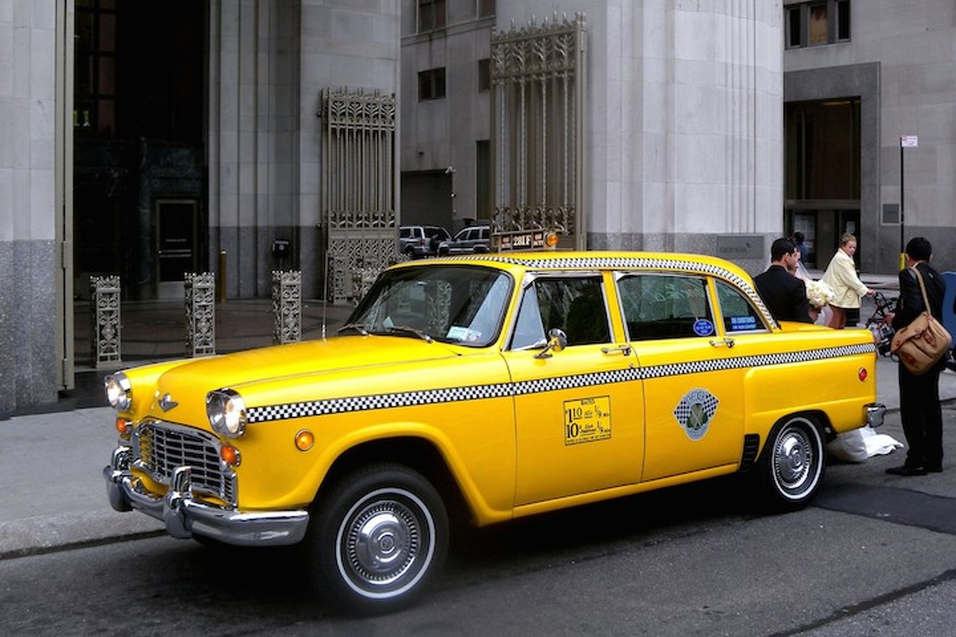 Uber, Lyft Surpassed Taxis in User Ratings, Gaining on Rentals