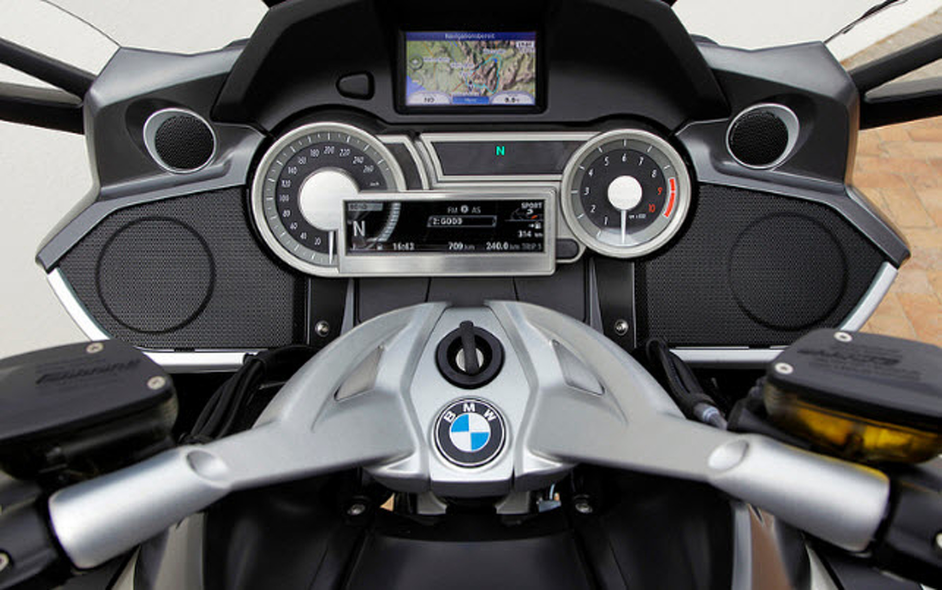 BMW K1600GTL The Ultimate LongDistance Riding Machine