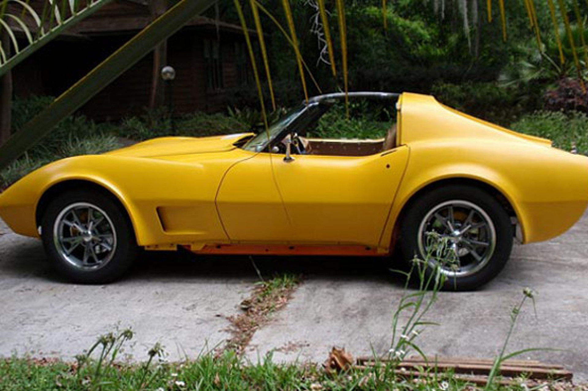 Man Builds Electric C3 Corvette