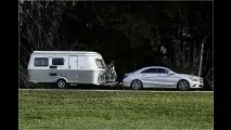 Neue Wohnmobile, neue Wohnwagen