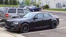 Chrysler 300 Hellcat casus fotoğraflar