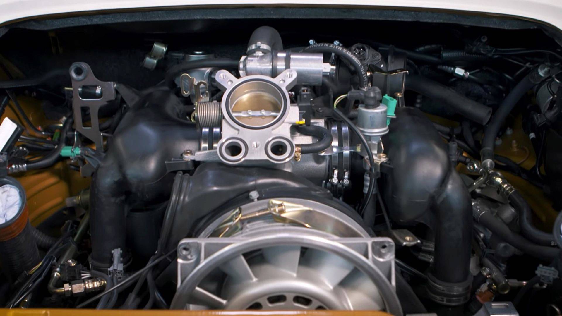 Porsche Classic Finally Shows Project Gold\u0027s Air,Cooled Engine