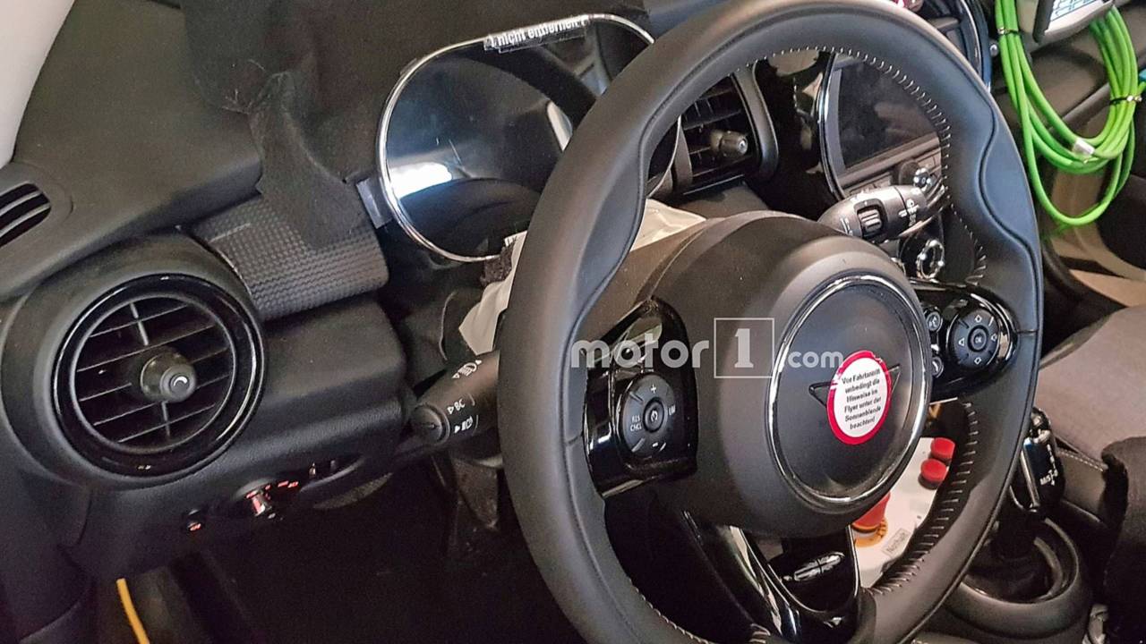 MINI eléctrico fotos espía