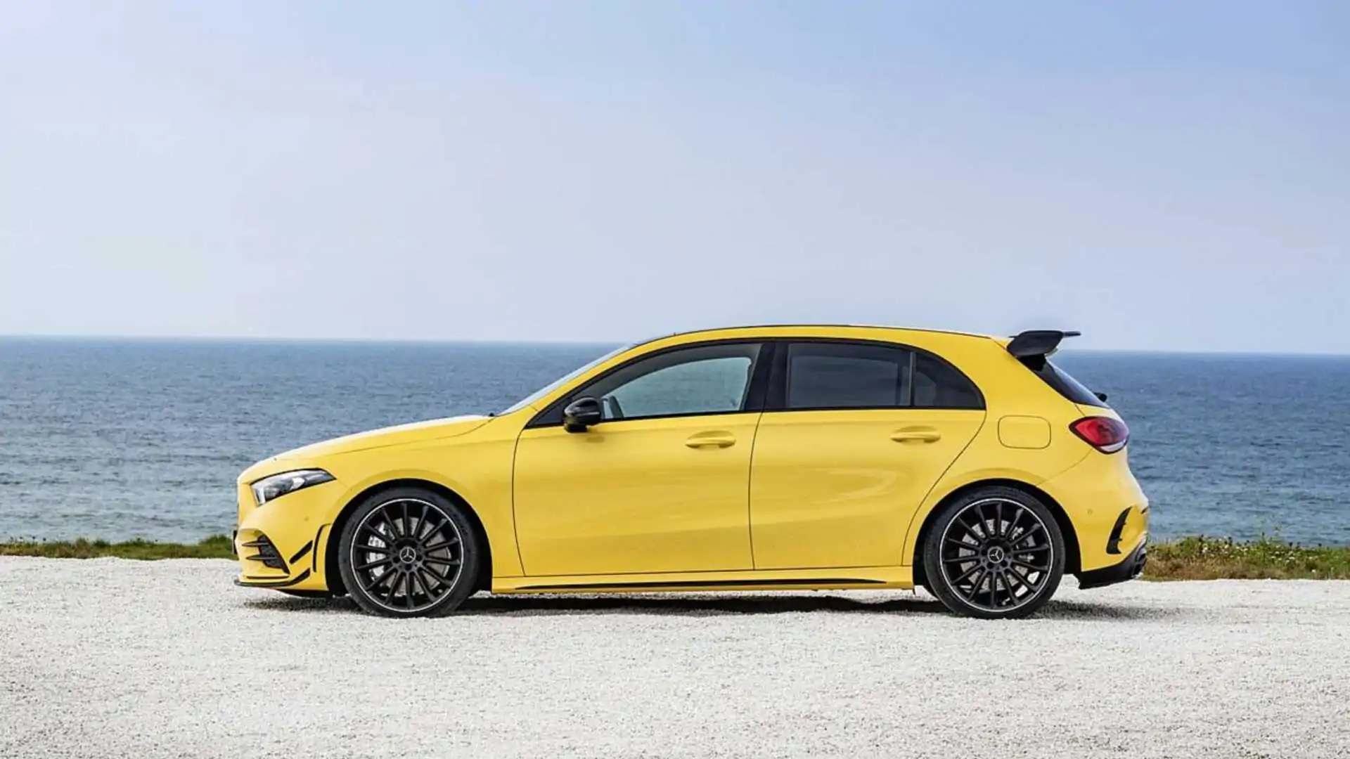 Yeni Nesil Mercedes Amg A35 4matic Turkiye De