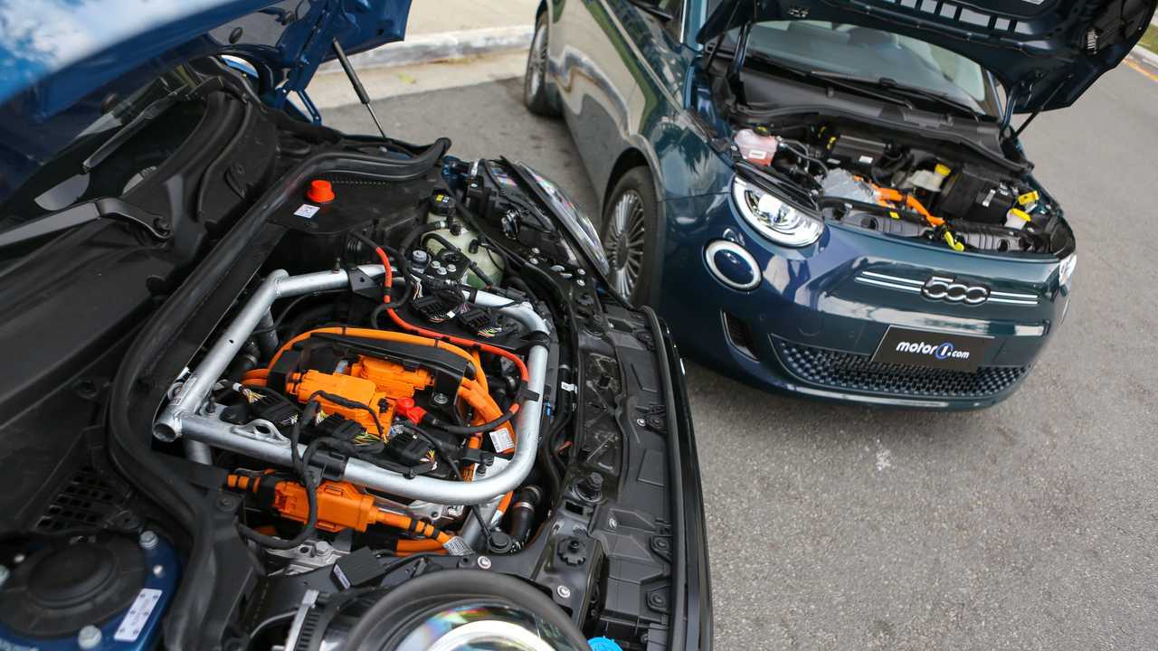 Comparativo: Fiat 500e vs. Mini Cooper SE