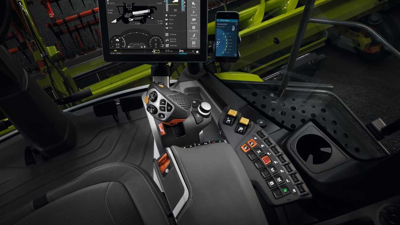 CLAAS TRION