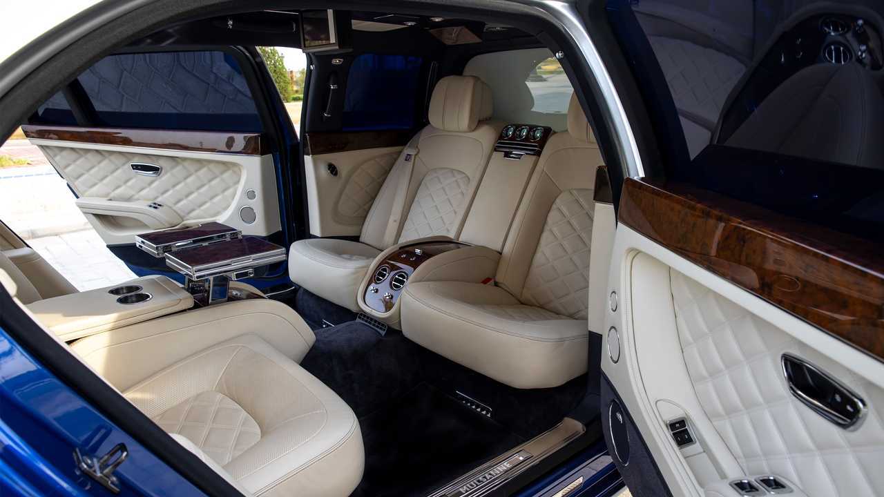 Bentley Mulsanne Grand Limousine by Mulliner