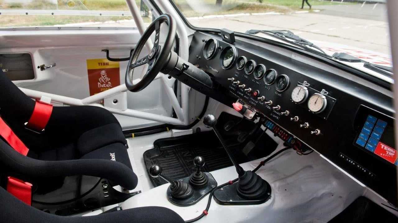 Lada Niva команды Red Legend, интерьер