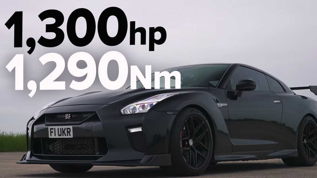 Carrera entre un F1, un Lamborghini Huracán y un Nissan GTR