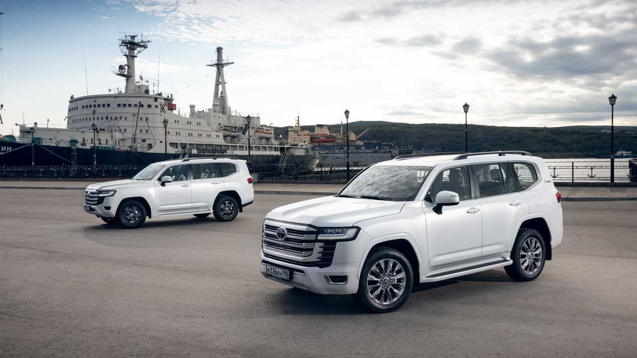 Toyota Land Cruiser 300 в Заполярье
