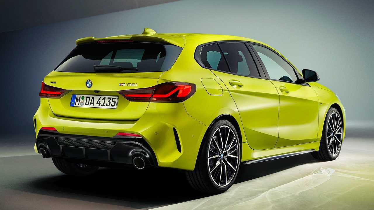 BMW M135i xDrive (2021)