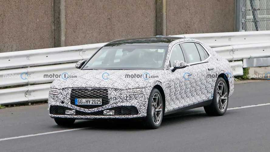 New Genesis G90 spy photos