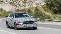 2022 Mercedes-Benz C-Klasse All Terrain Vorderansicht Spion Foto