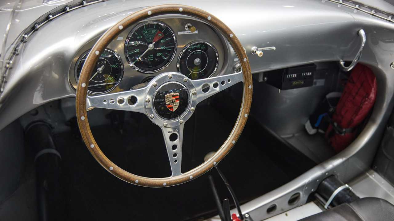Porsche ad Auto e Moto d'Epoca 2021