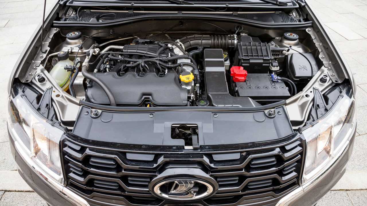 Lada Largus Cross, подкапотное пространство