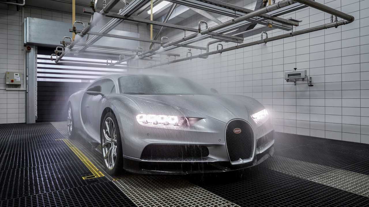 Bugatti Chiron, cosa si prova a guidarla
