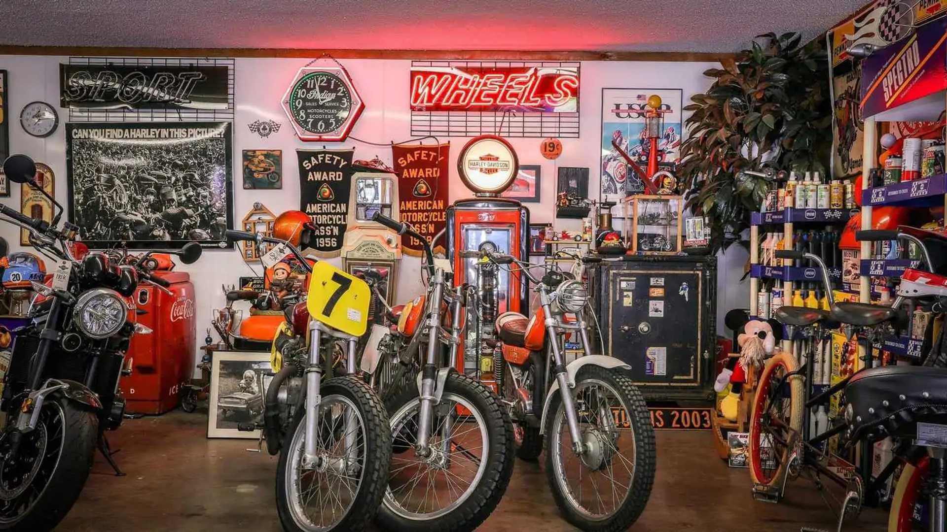 Denny “Kannonball” Kannenberg Collection - Signs