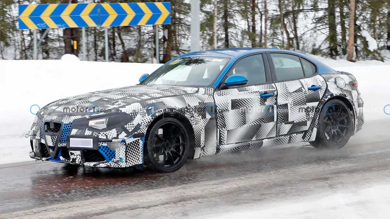 Nuova Maserati GranTurismo, le foto spia