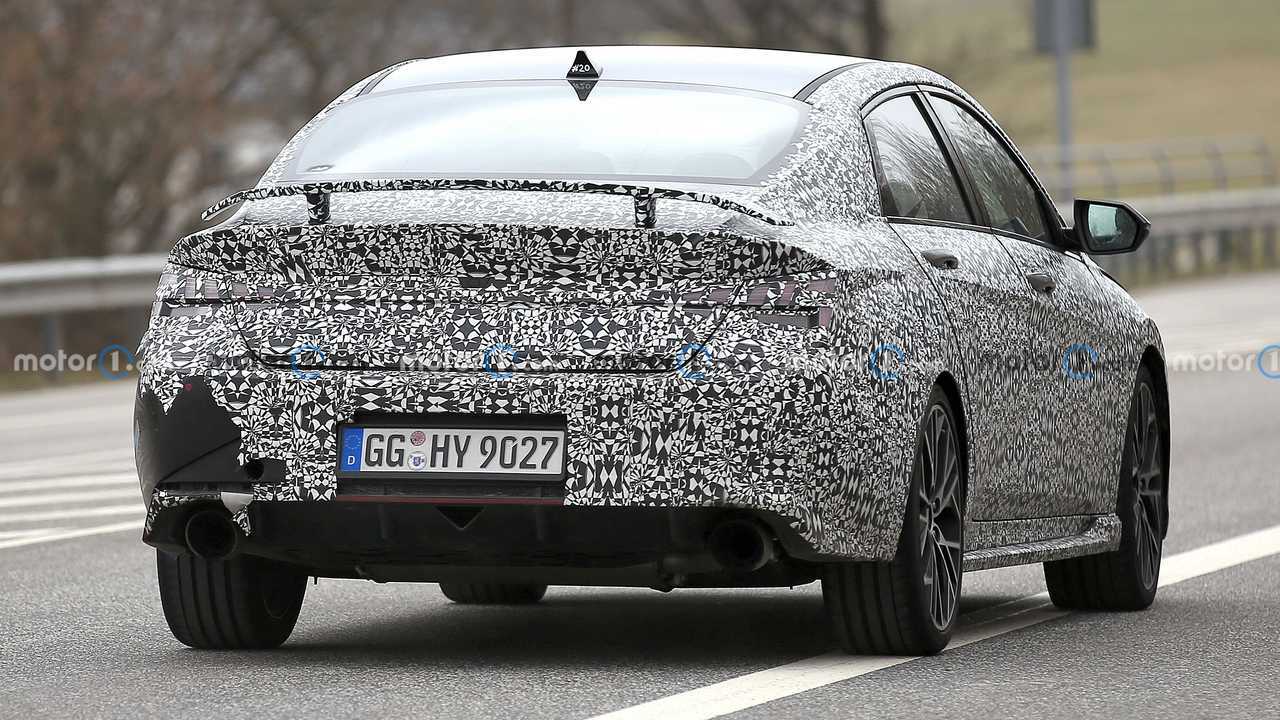 Hyundai Elantra N, le foto spia