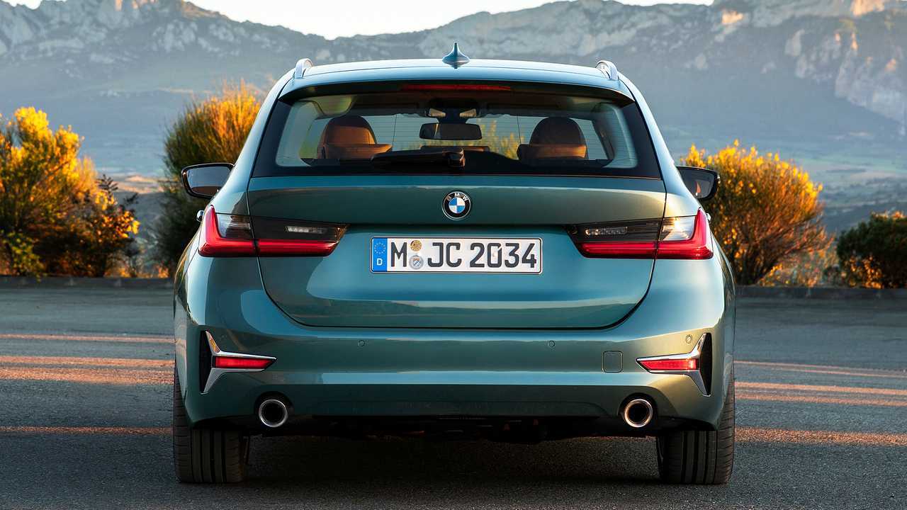 Nuova BMW Serie 3, il confronto con la vecchia