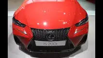Lexus al Salone di Parigi 2016
