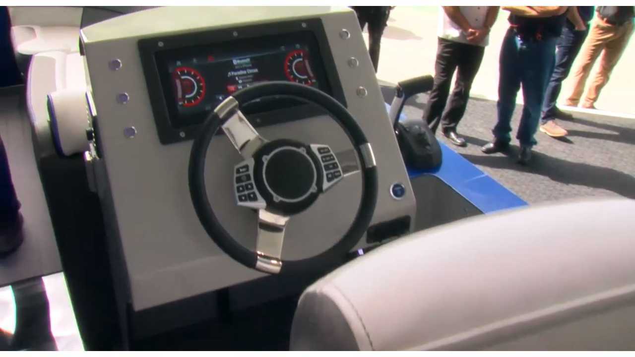 gm-boat-forward-controls