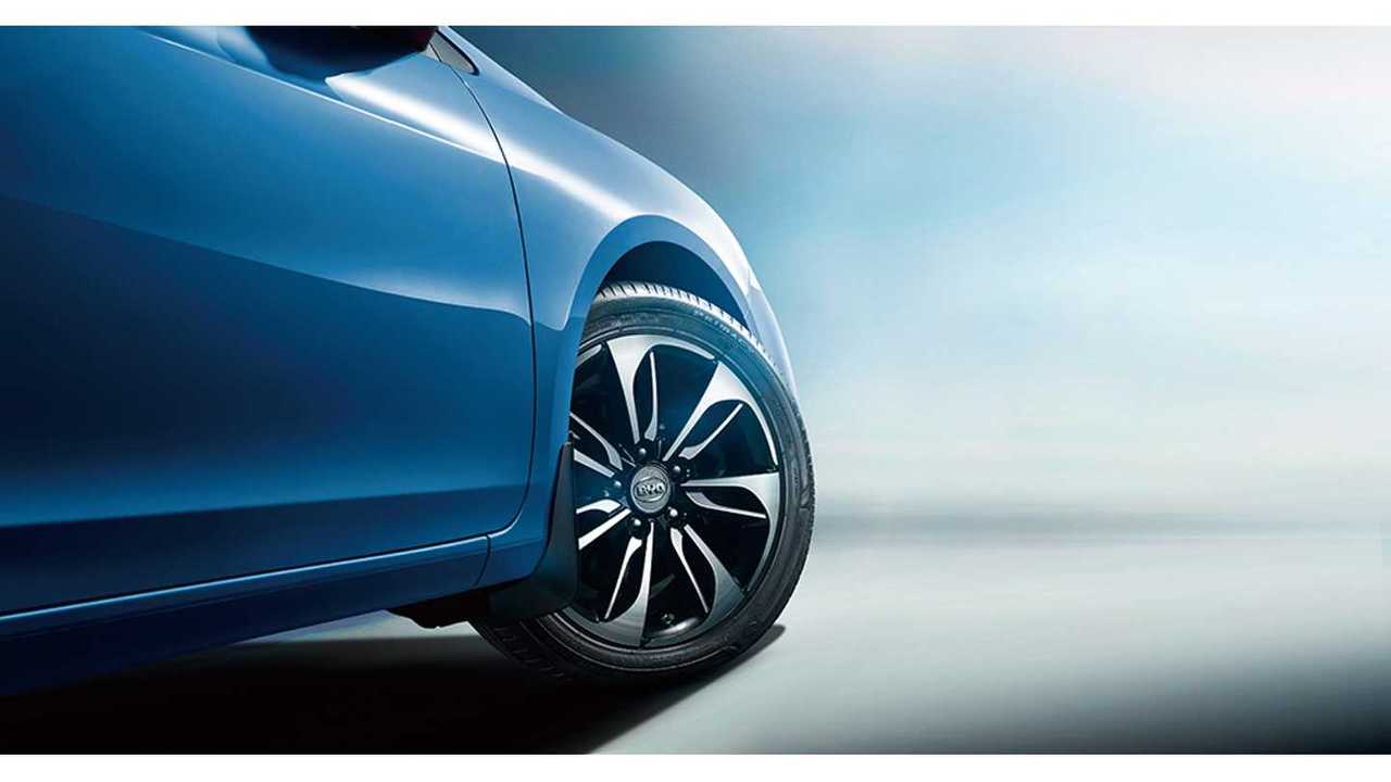 BYD Qin EV300