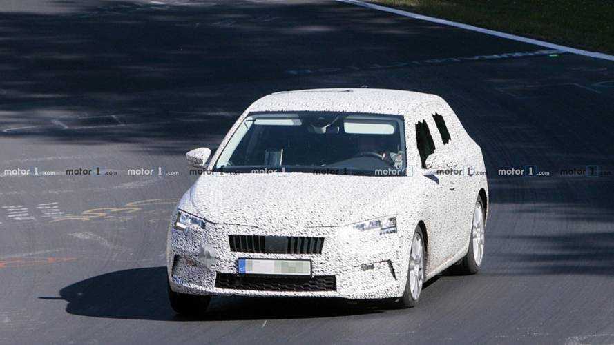 Skoda Rapid 2020 fotos espía