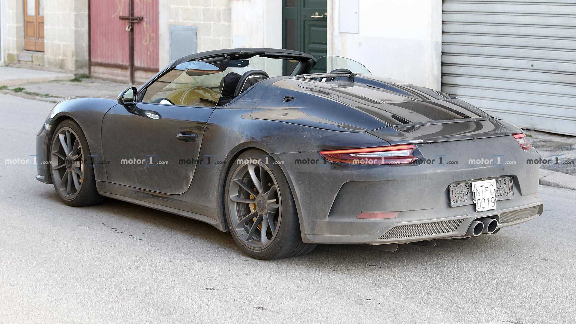 porsche-911-speedster-spy-shots.jpg
